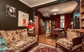Beautiful B&B On The Park